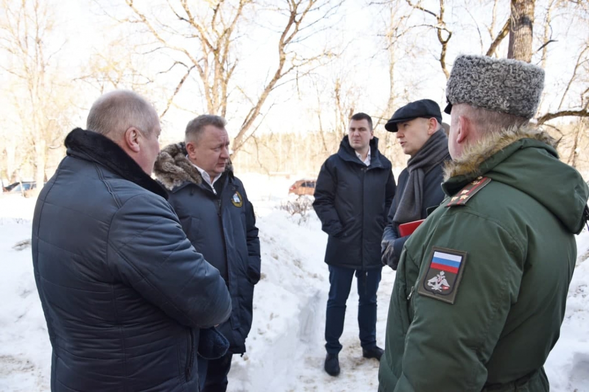 В домах военного городка Сергиев Посад-6 начался ремонт подъездов